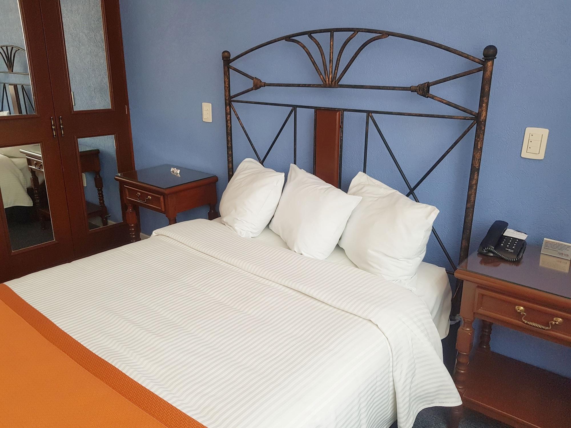 Hotel Ciros Pachuca エクステリア 写真