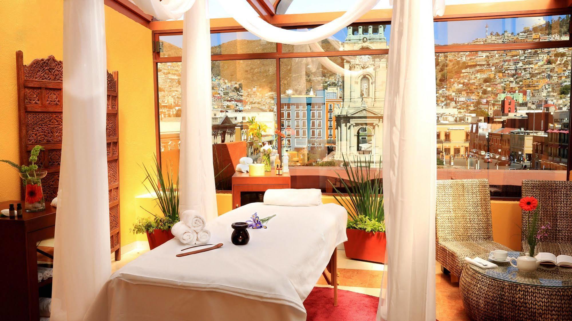 Hotel Ciros Pachuca エクステリア 写真